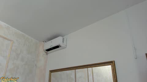 lila bailey  online show from October 2025 07:58:02 PM