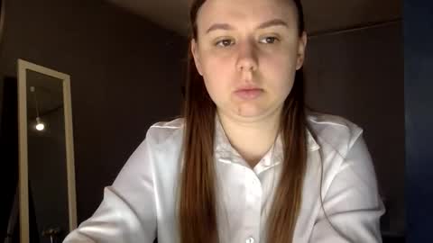 Snapshot of lilae37yis chatting on September 2025 07:23:01 AM Lily online show from September 2025 07:23:01 AM
