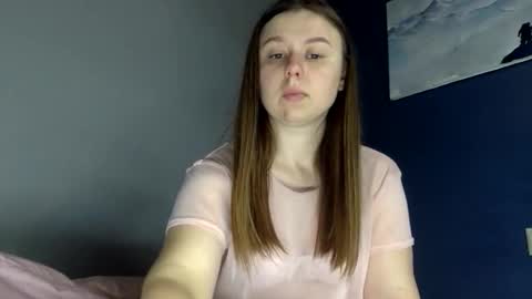 Snapshot of lilae37yis chatting on September 2025 08:30:01 AM Lily online show from September 2025 08:30:01 AM