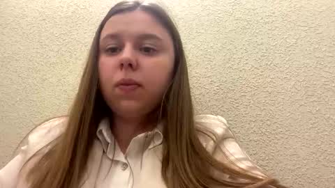 Snapshot of lilae37yis chatting on October 2025 07:23:02 PM Lily online show from October 2025 07:23:02 PM