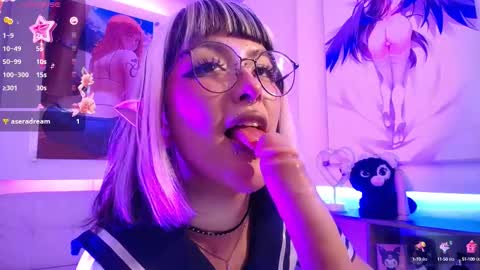 lilcandy19 online show from September 2025 02:44:01 PM