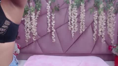 Snapshot of lili_candies chatting on September 2025 11:58:01 AM LILI CANDIES online show from September 2025 11:58:01 AM