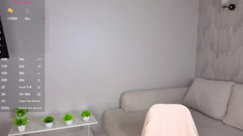 Hi I am Luna online show from May 2026 03:06:01 PM