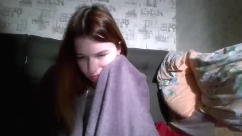 liliawoolf online show from October 2025 06:28:02 PM