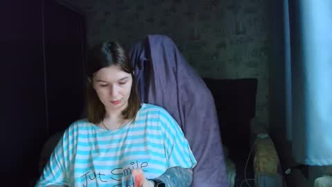 liliawoolf online show from December 2025 07:49:01 AM