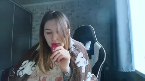 liliawoolf online show from May 2026 06:32:01 AM