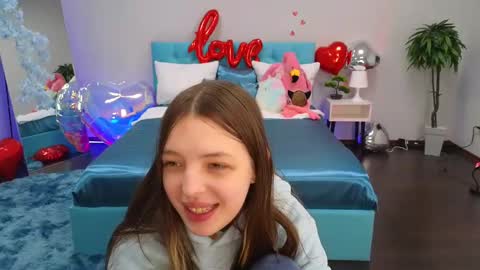 Lili Bakery online show from February 2025 02:08:01 AM