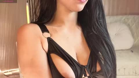 Lilieth  online show from October 2025 01:14:01 PM