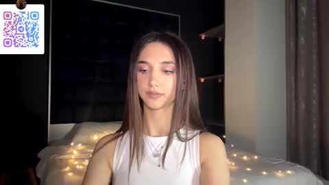 Lina online show from March 2026 10:38:01 PM