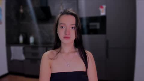 Snapshot of lililaluna chatting on February 2025 07:02:01 PM ... online show from February 2025 07:02:01 PM