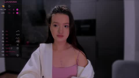 Snapshot of lililaluna chatting on September 2025 09:15:01 PM ... online show from September 2025 09:15:01 PM