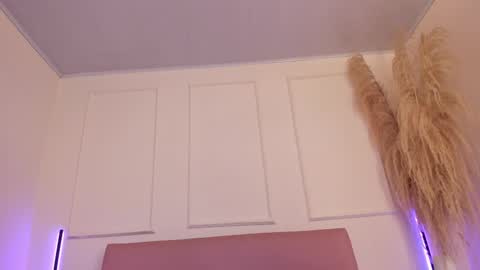 Snapshot of lilily_lv chatting on September 2025 12:23:02 AM Lilly online show from September 2025 12:23:02 AM