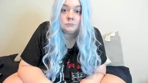 Snapshot of lilimariexx chatting on October 2025 04:46:01 AM Lili Marie online show from October 2025 04:46:01 AM