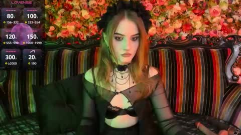 lilit_el_ online show from February 2026 03:32:01 PM