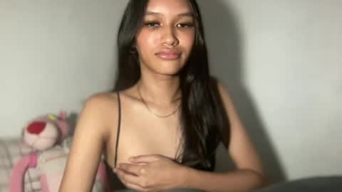 Snapshot of lilit_sensual chatting on July 2026 04:11:01 PM Chloe online show from July 2026 04:11:01 PM