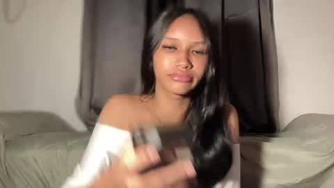 Snapshot of lilit_sensual chatting on August 2026 07:39:01 PM Chloe online show from August 2026 07:39:01 PM