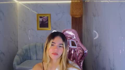 Lilith  online show from September 2025 02:18:02 PM