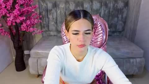 Lilith  online show from November 2025 08:19:01 PM