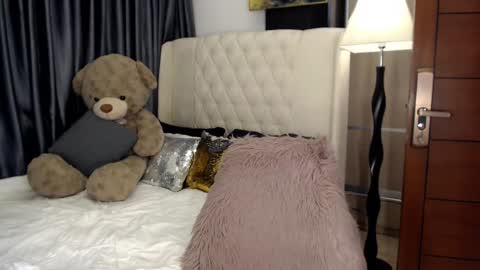 Snapshot of lilith_mazikeen69 chatting on December 2024 09:33:01 PM QUEEN LILITH BORBON online show from December 2024 09:33:01 PM