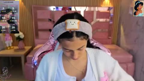 Lilith  online show from November 2025 03:12:02 AM