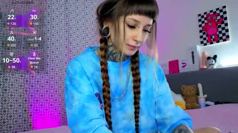 lilith_poison online show from February 2026 02:51:01 AM