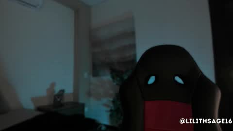 lilith_sage_ online show from October 2025 11:54:01 AM