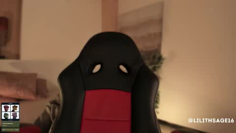 lilith_sage_ online show from November 2025 11:43:02 AM