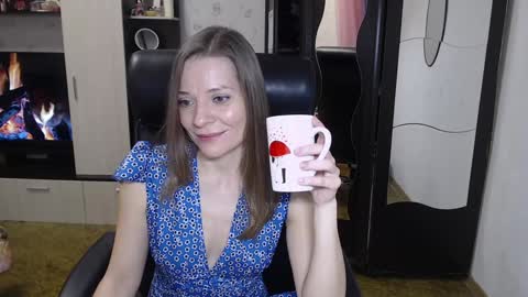 lilith small21 online show from February 2025 12:13:02 PM