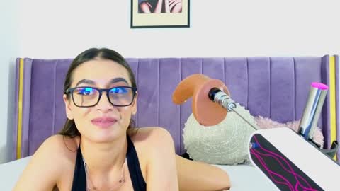 Lily online show from January 2025 04:50:02 PM