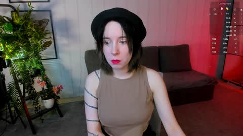 Snapshot of lilithlunna chatting on February 2025 11:15:02 PM Lilith online show from February 2025 11:15:02 PM