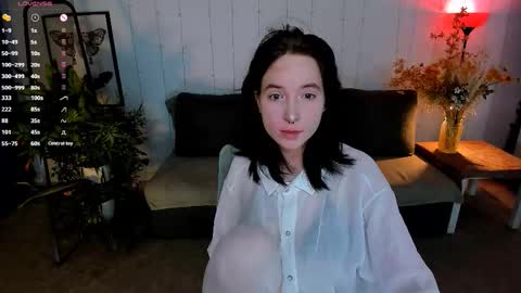 Snapshot of lilithlunna chatting on October 2025 12:46:01 PM Lilith online show from October 2025 12:46:01 PM