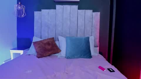 Lili  online show from January 2026 07:08:02 PM