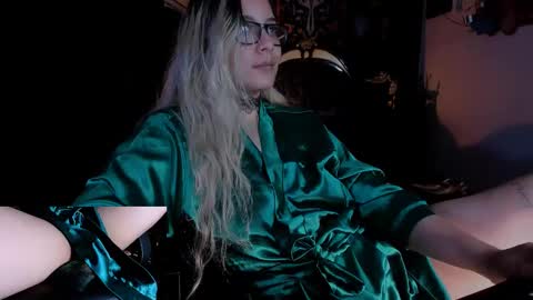 lilithmystic01 online show from January 2025 04:14:02 PM