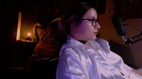 lilithmystic01 online show from February 2025 06:54:01 AM