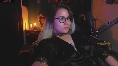 lilithmystic01 online show from February 2025 05:31:01 PM