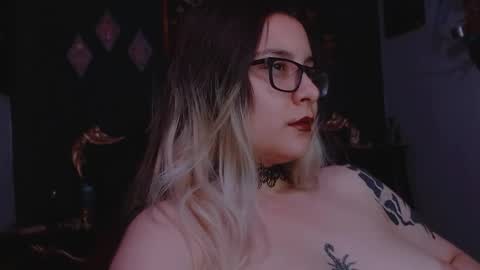 lilithmystic01 online show from February 2025 02:50:02 AM