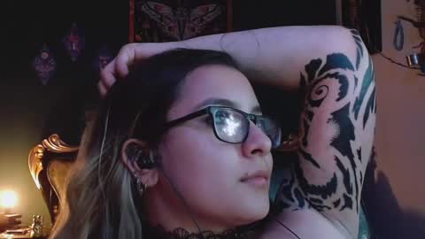 lilithmystic01 online show from March 2025 09:51:02 PM