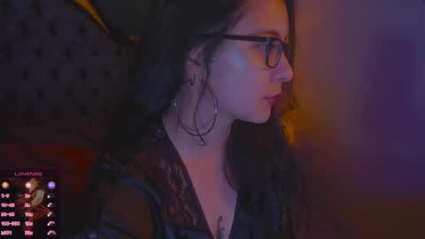 lilithmystic01 online show from October 2025 03:29:02 AM