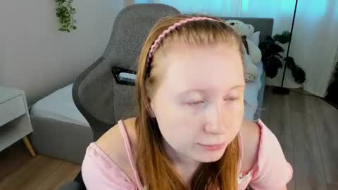 Snapshot of lilitiny chatting on August 2026 01:52:02 AM Lili Tiny GMT2 3-10AM MonTueWedThuSat online show from August 2026 01:52:02 AM