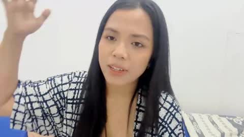 LiliyanaS online show from May 2026 01:31:01 PM