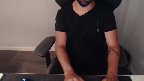 liljasper online show from September 2025 11:15:02 PM