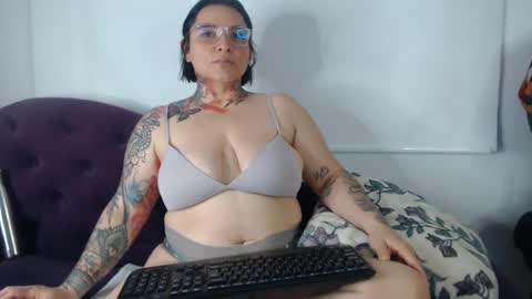 lille online show from September 2025 10:23:02 PM