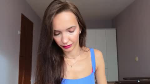 Lillian online show from September 2025 04:50:01 AM