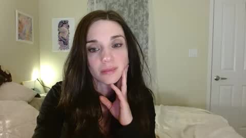Snapshot of lillian_rose chatting on December 2024 05:45:01 AM Lillian Rose online show from December 2024 05:45:01 AM