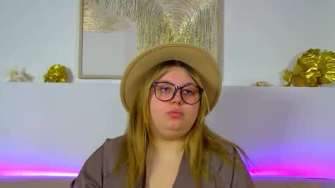 LillianHaig online show from February 2026 06:49:02 PM