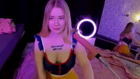 lillie_berry online show from December 2025 04:39:02 AM