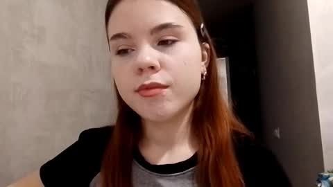 Snapshot of lilliestarcevic chatting on December 2025 09:51:02 AM Lilly online show from December 2025 09:51:02 AM