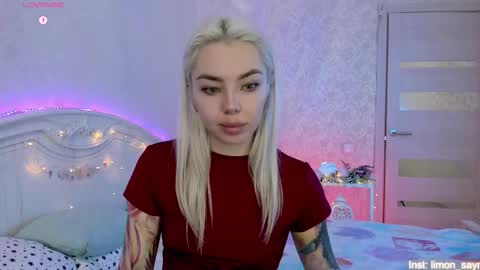 LilliMoore online show from October 2025 11:39:02 PM