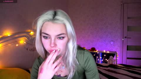 LilliMoore online show from February 2026 10:52:02 PM