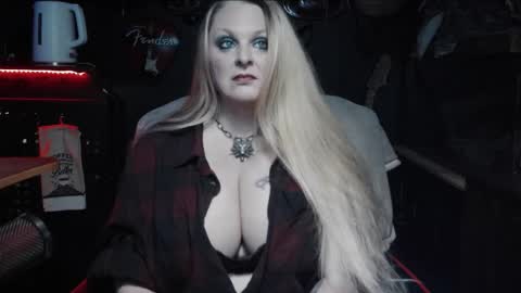 Lillyth Eden online show from December 2025 06:08:02 AM